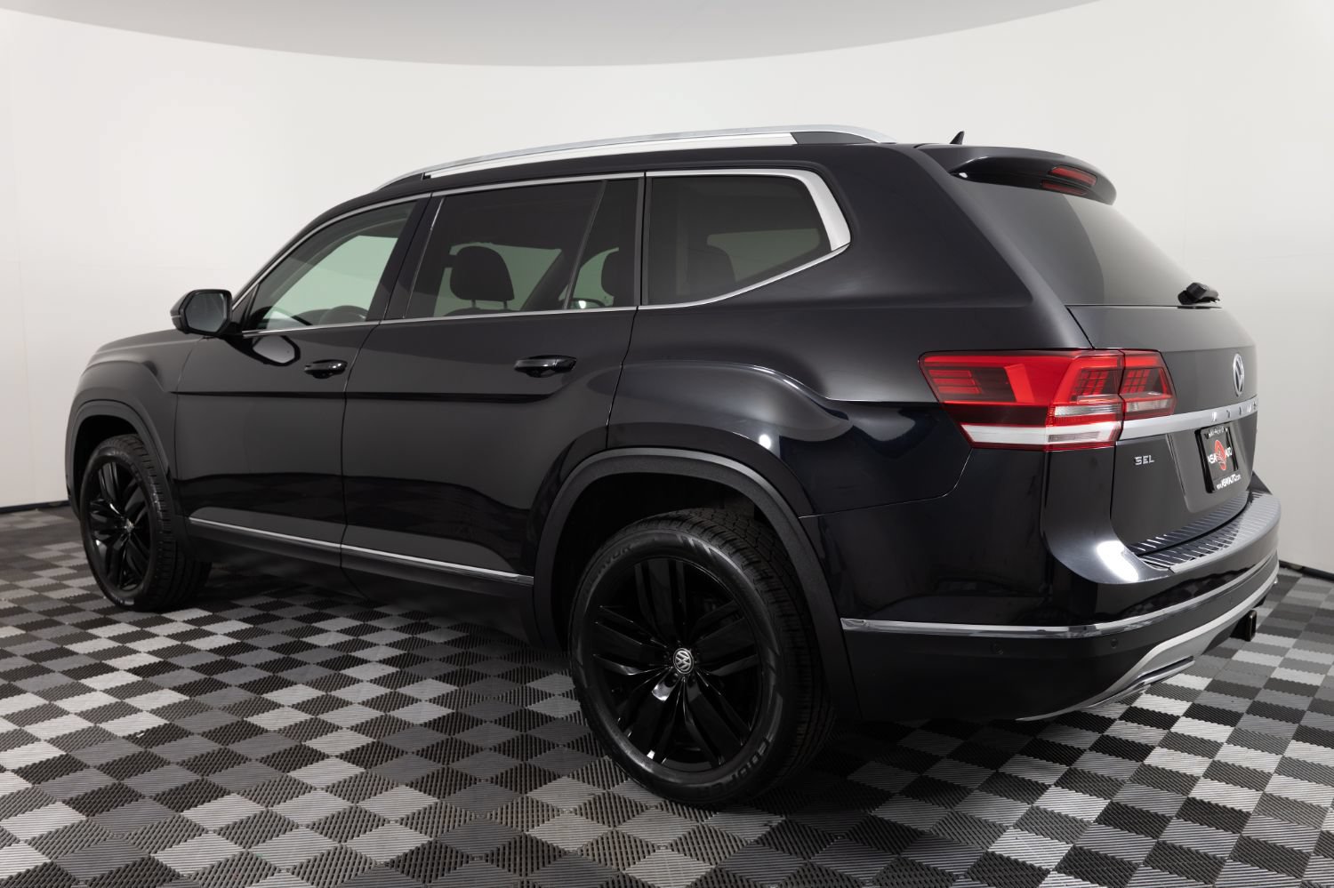Used 2019 Volkswagen Atlas SEL Premium AWD/4WD image 4