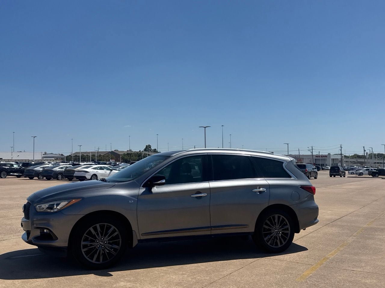 Used 2020 INFINITI QX60 Luxe w/ Edition 30 Essential Package FWD image 13