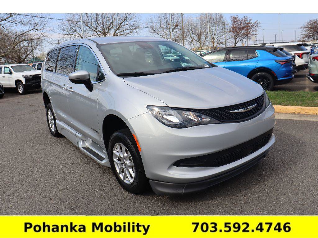 Used 2023 Chrysler Voyager LX FWD video 2