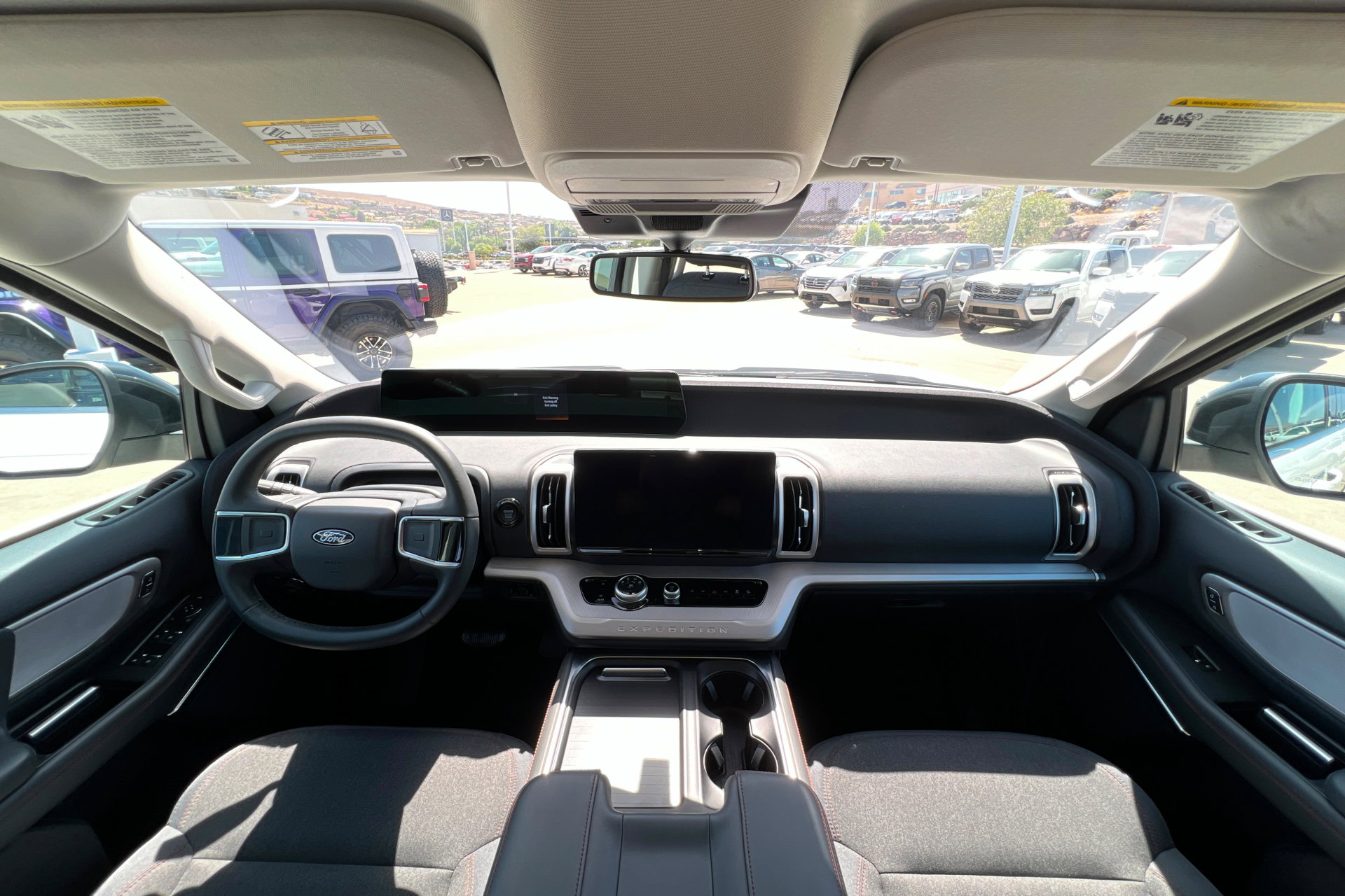 Used 2025 Ford Expedition Active AWD/4WD image 10