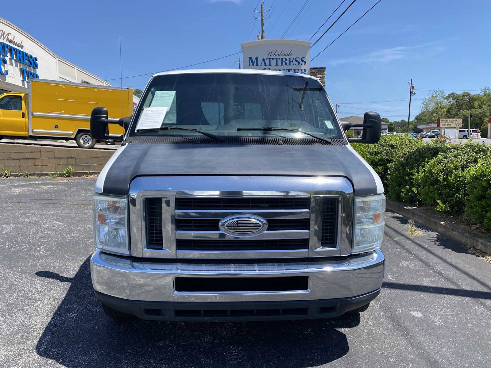 Used 2014 Ford E-250 and Econoline 250 w/ Power Group RWD image 3