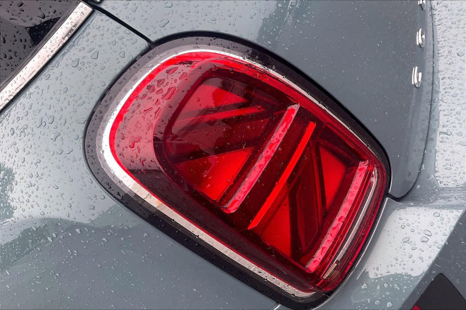 Certified 2024 MINI Cooper Countryman S FWD image 27