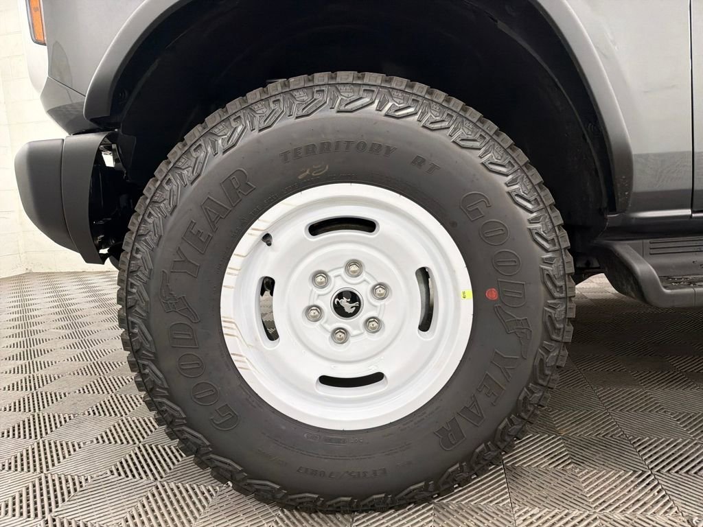 New 2026 Ford Bronco Heritage Edition image 11