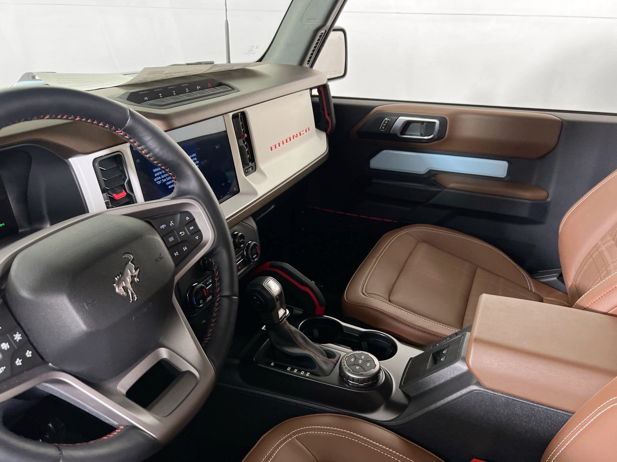 Used 2024 Ford Bronco Heritage Edition AWD/4WD image 23