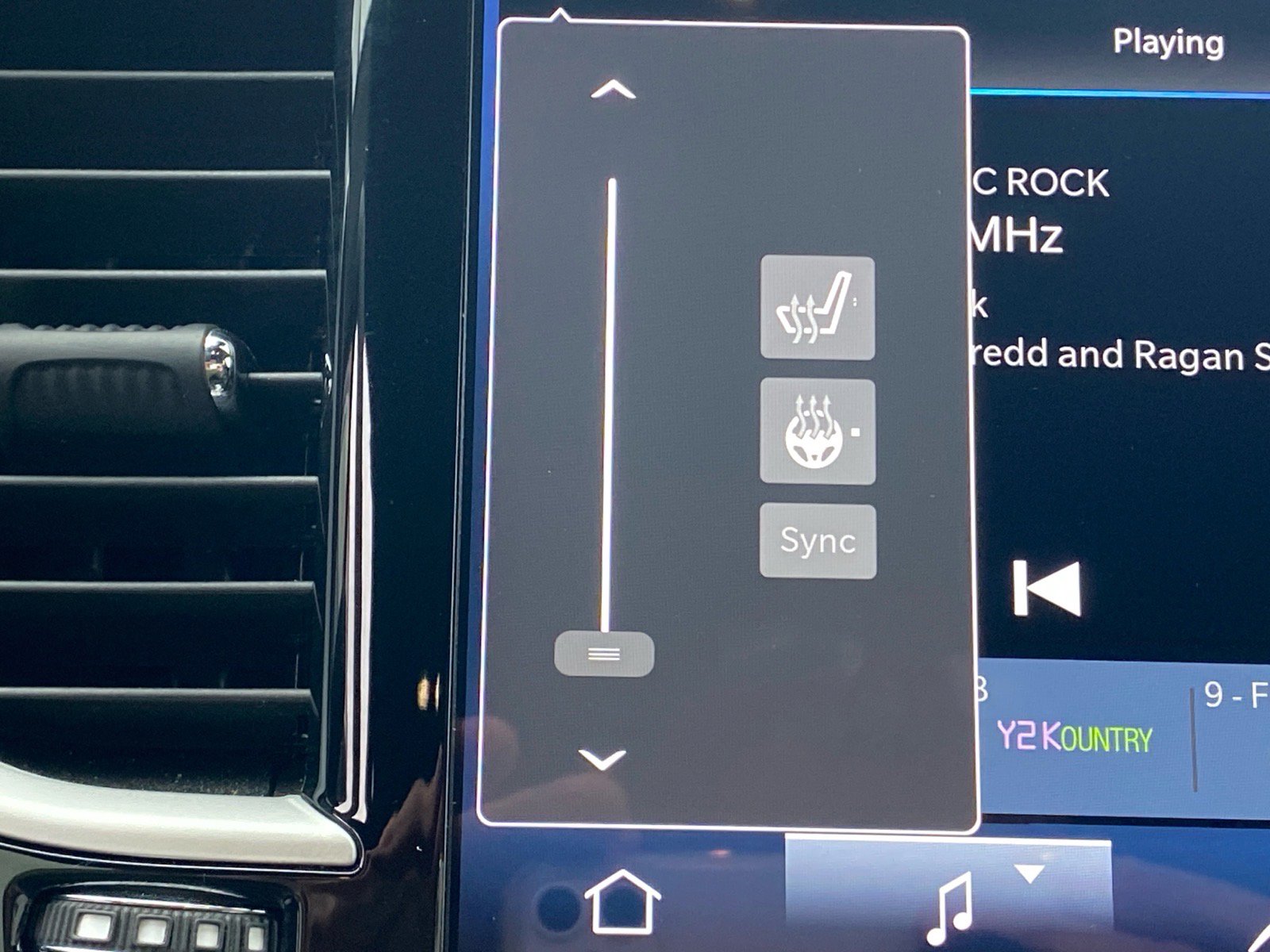 Used 2025 Chrysler Pacifica Select image 14