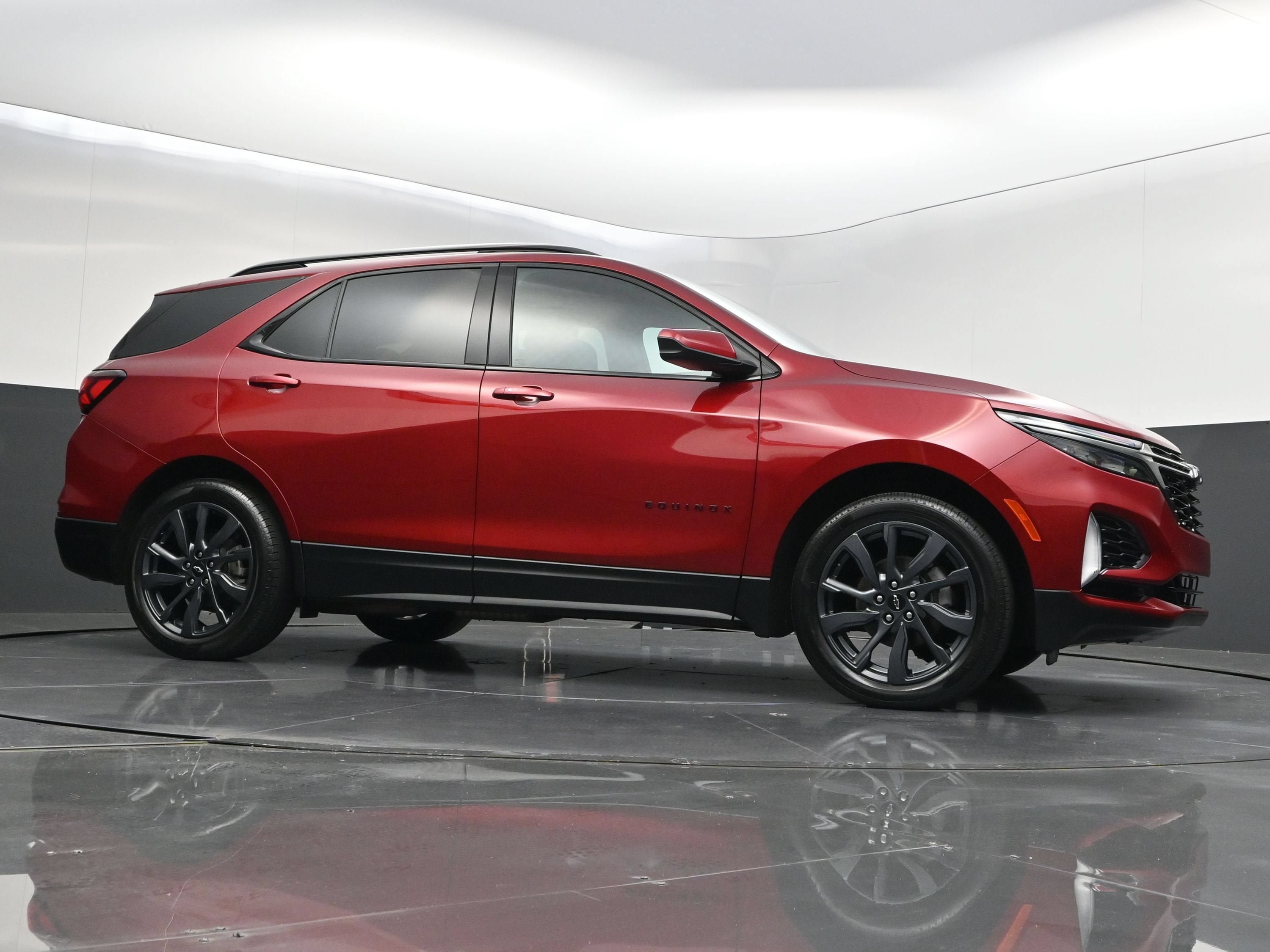 Certified 2023 Chevrolet Equinox RS FWD image 43