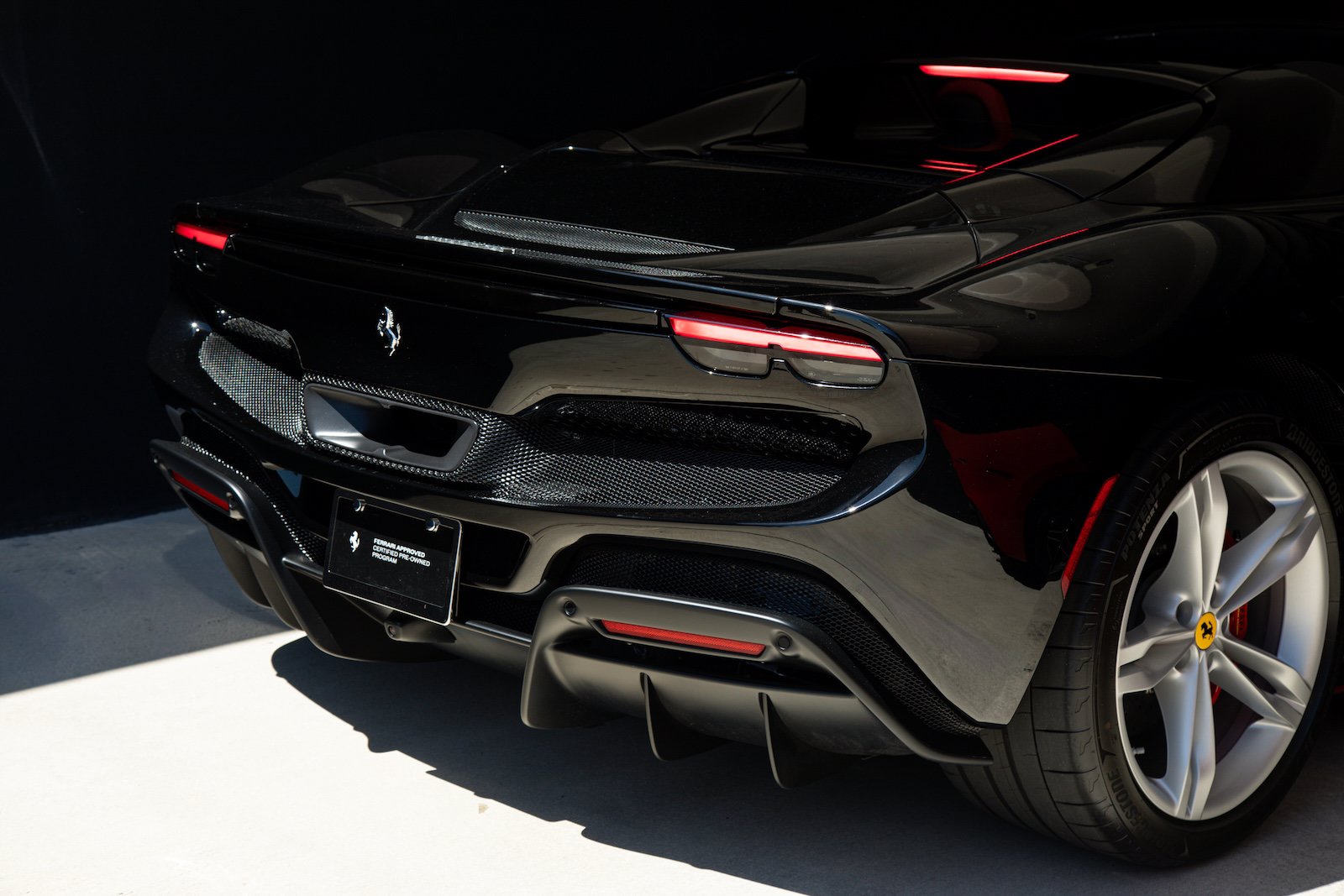 Certified 2025 Ferrari 296 GTS RWD image 18