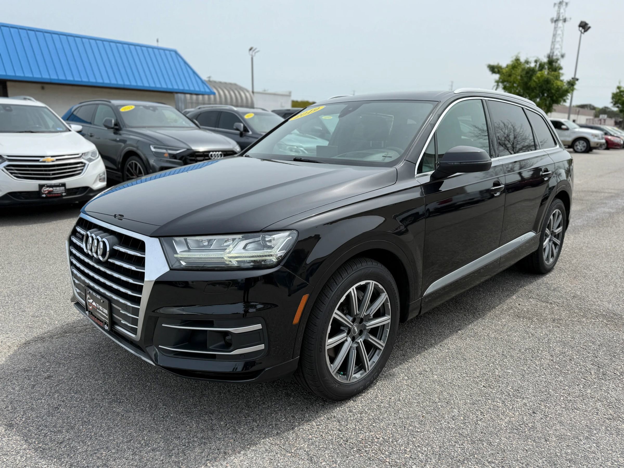 Used 2018 Audi Q7 3.0T Prestige w/ Prestige Package image 3