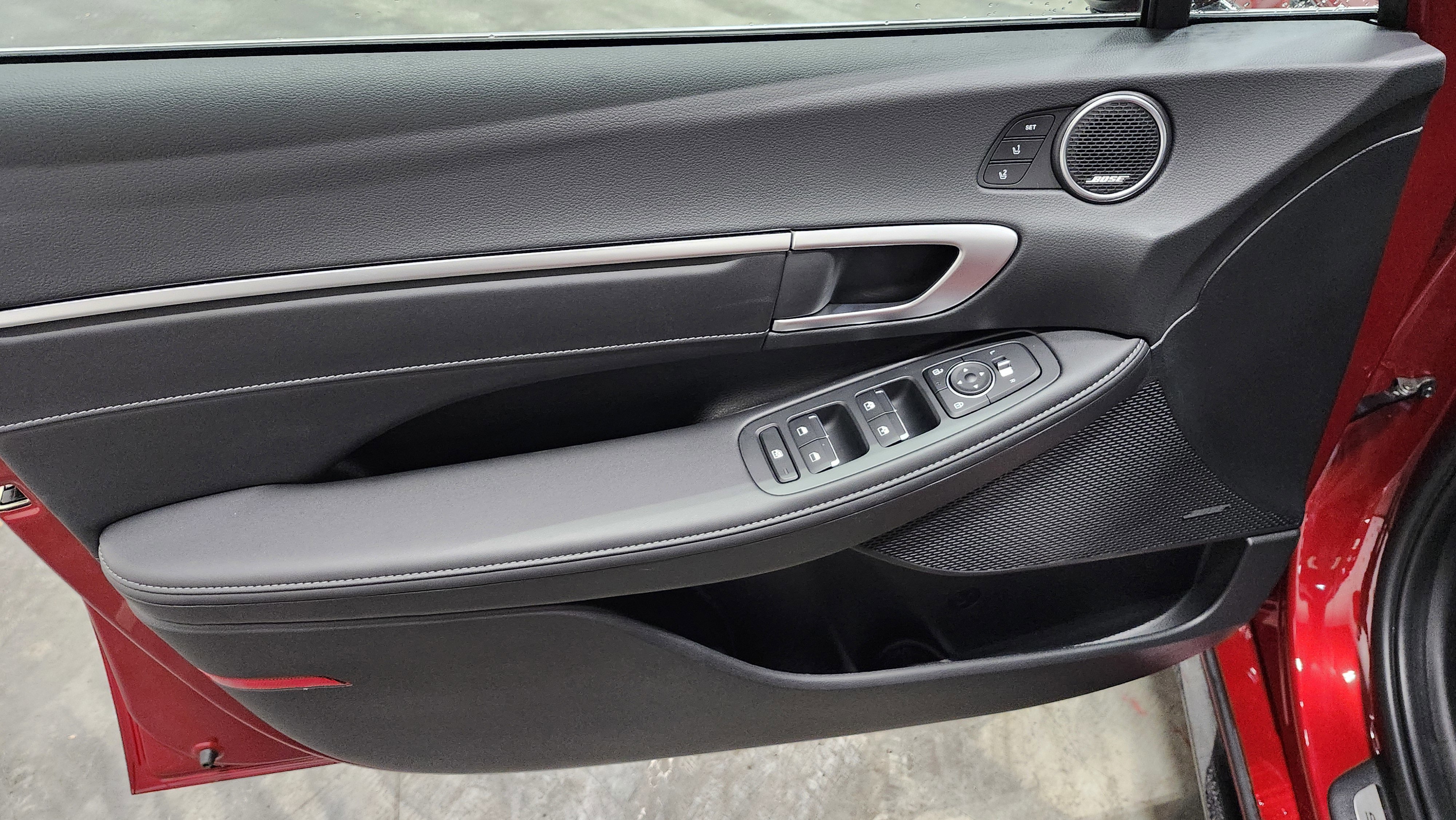 Used 2025 Hyundai Sonata Limited image 26