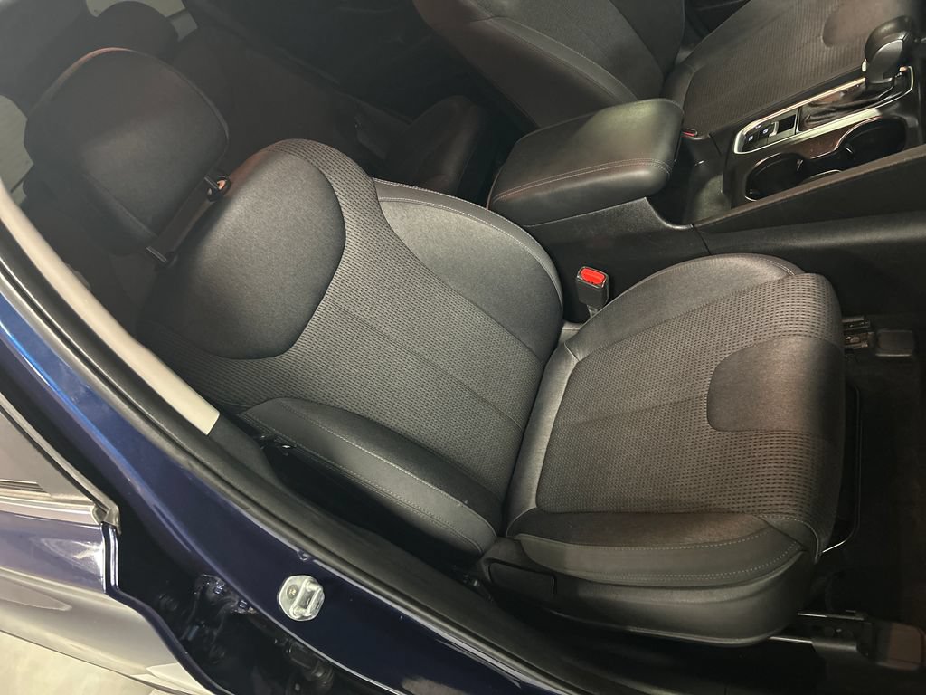 Used 2019 Hyundai Santa Fe SE FWD image 22