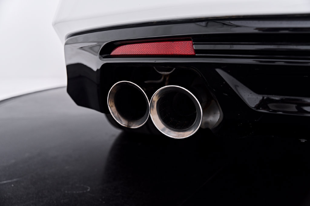 Used 2021 Chevrolet Camaro ZL1 RWD image 29