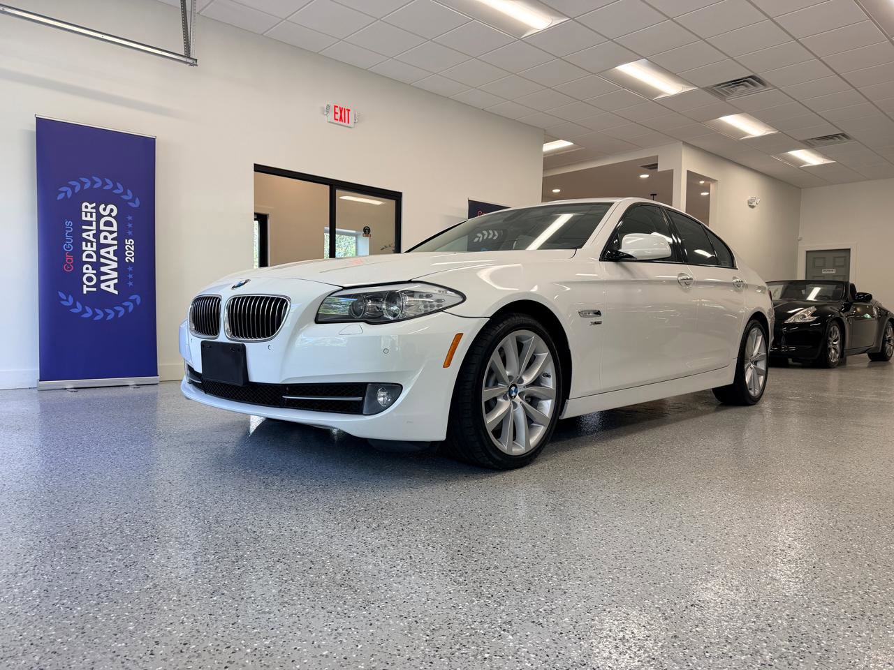 Used 2011 BMW 535i xDrive Sedan AWD/4WD image 3