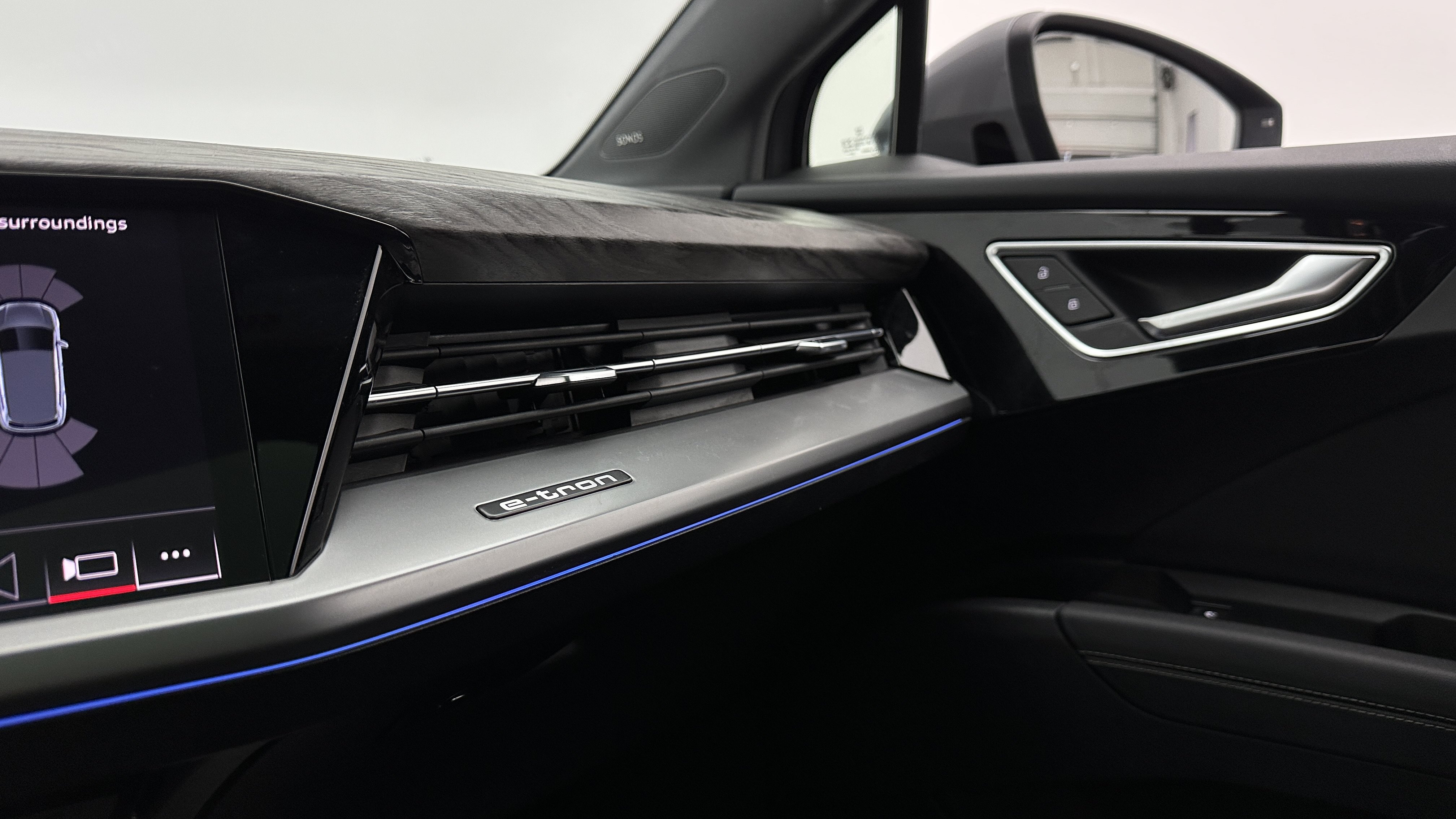 Used 2023 Audi Q4 e-tron Premium Plus RWD image 22