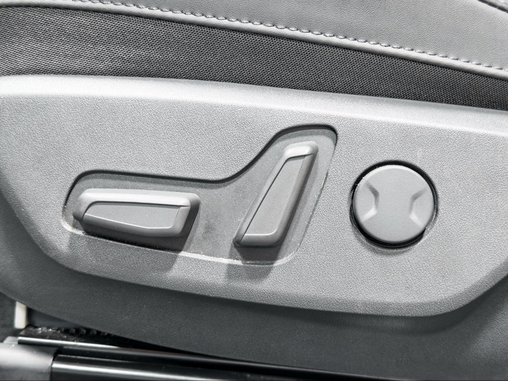Used 2024 Kia Niro Wave w/ Wave Preserve Package FWD image 6