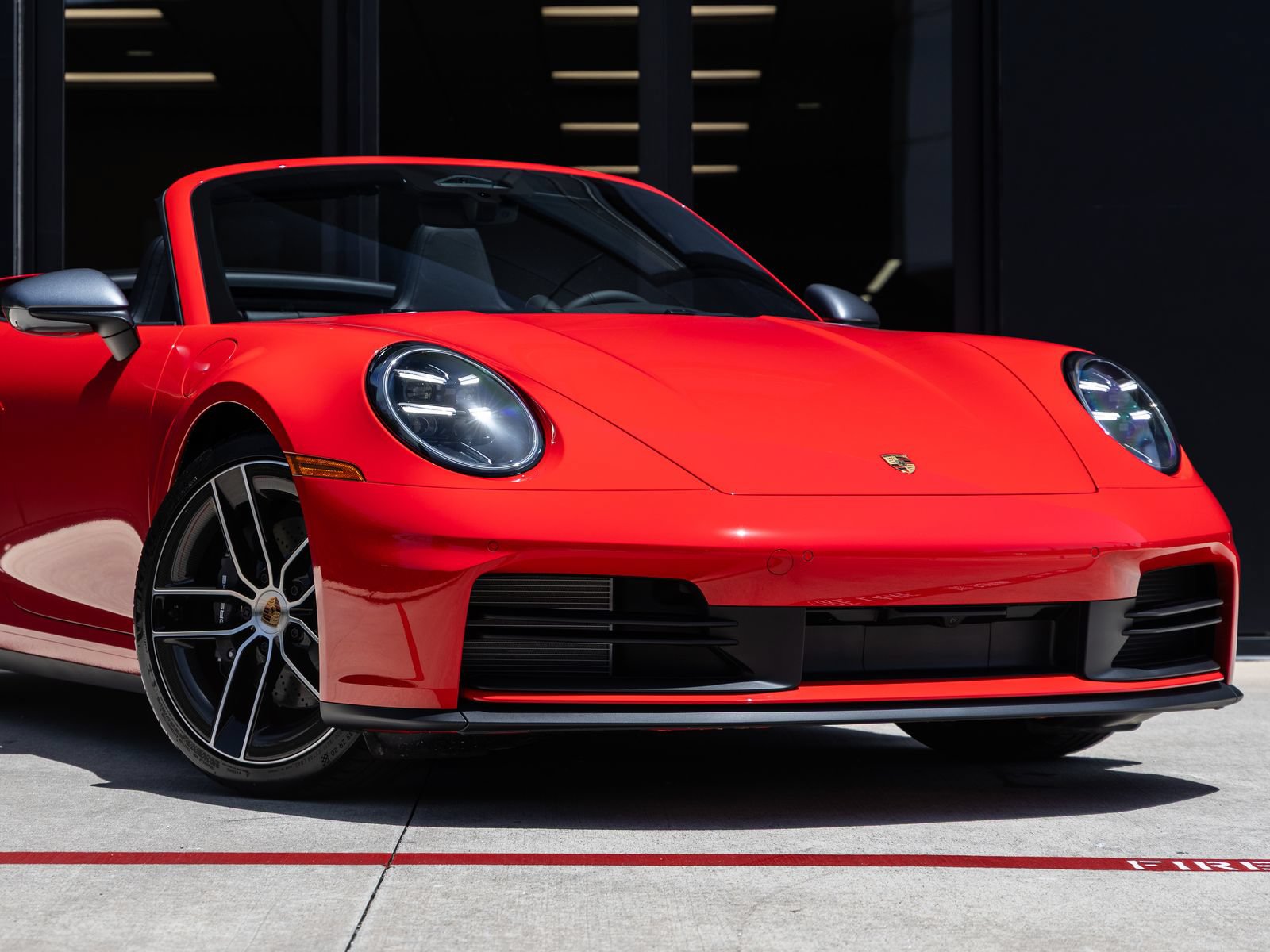New 2026 Porsche 911 Carrera T RWD image 9