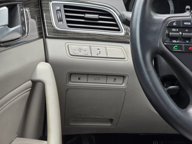 Used 2015 Hyundai Sonata Limited w/ Option Group 05 FWD image 21
