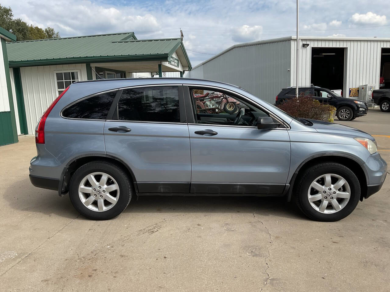 Used 2011 Honda CR-V SE image 2