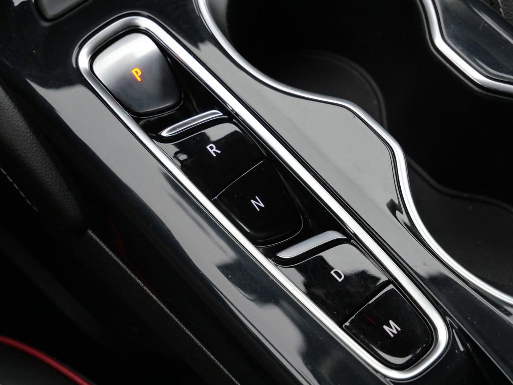 Used 2022 Buick Envision Essence w/ Sport Touring Package image 23