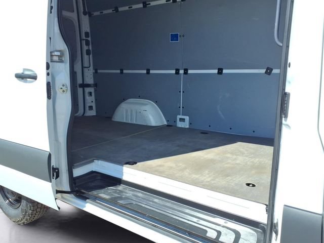 Used 2025 Mercedes-Benz Sprinter 2500 image 9