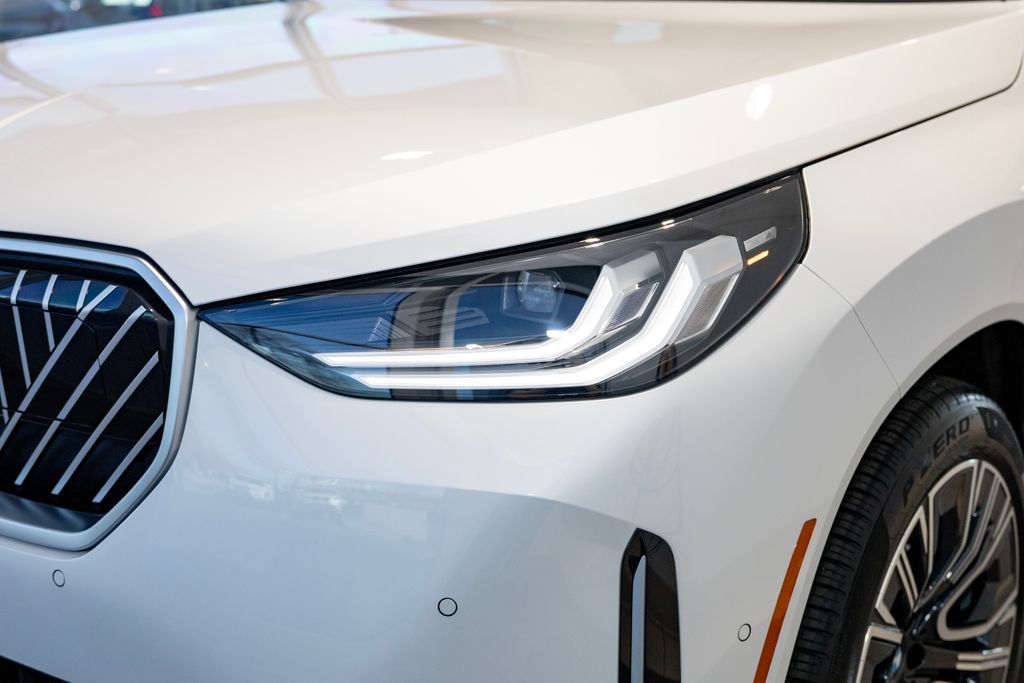 New 2026 BMW X3 xDrive30i w/ Premium Package AWD/4WD image 8