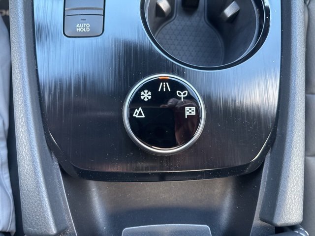 Certified 2023 Nissan Rogue SV w/ SV Premium Package image 16