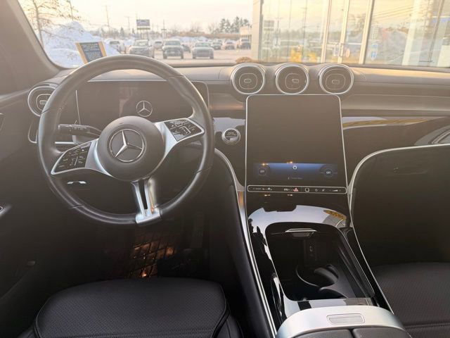 Used 2023 Mercedes-Benz GLC 300 4MATIC image 10