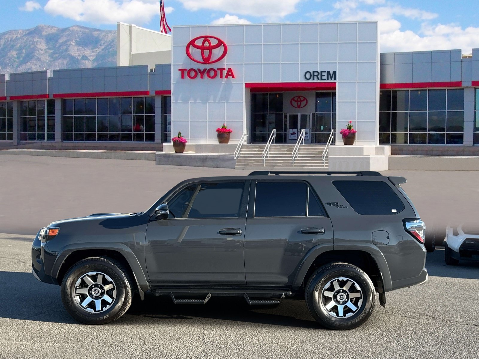 Used 2024 Toyota 4Runner TRD Off-Road Premium w/ Moonroof Package AWD/4WD image 6