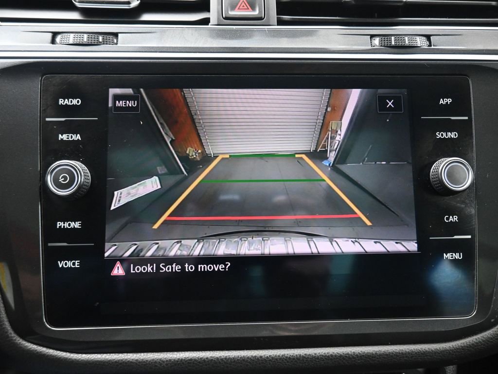Used 2019 Volkswagen Tiguan SE AWD/4WD image 19