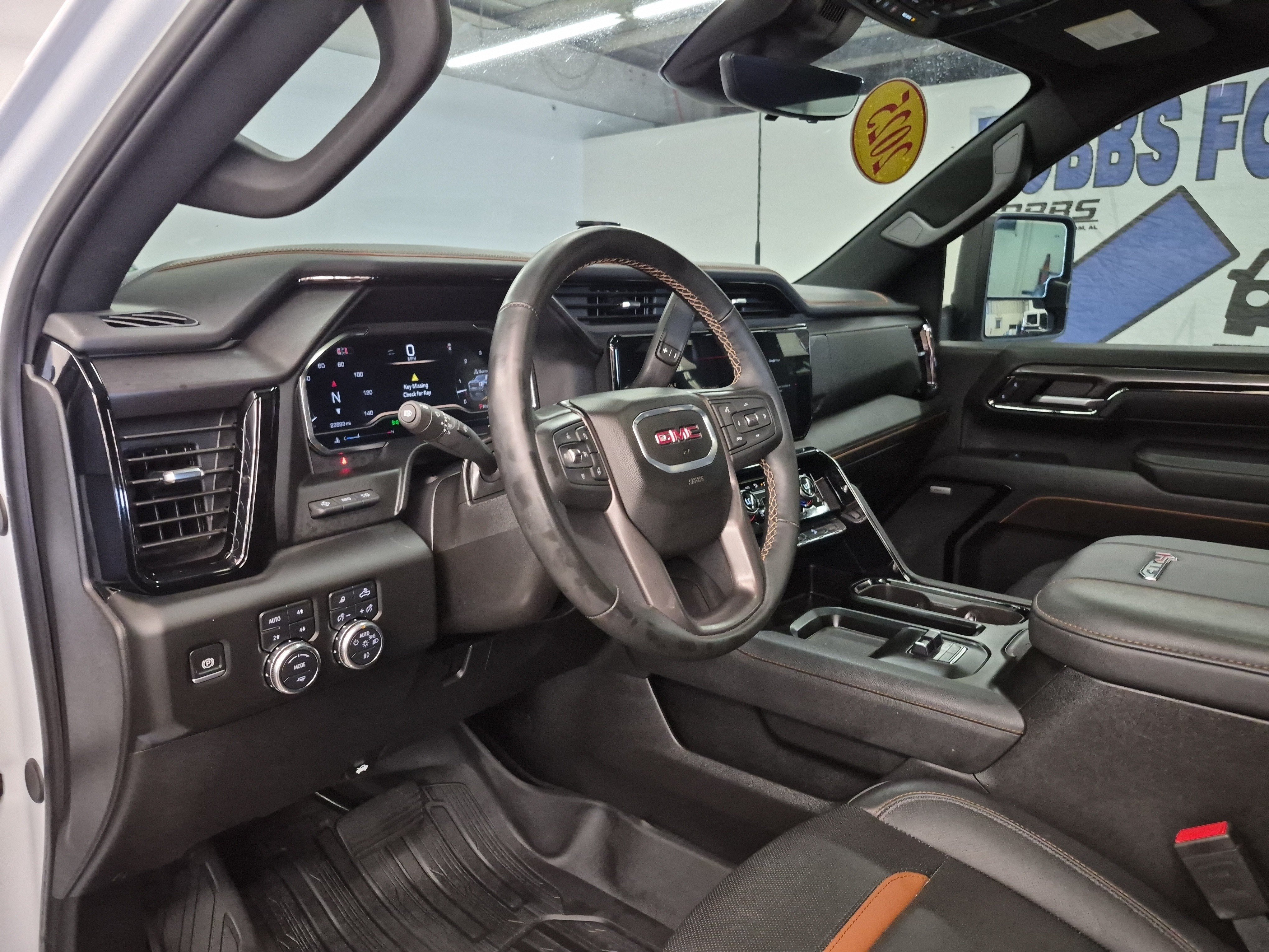 Used 2025 GMC Sierra 2500 AT4 w/ AT4 Premium Plus Package AWD/4WD image 22