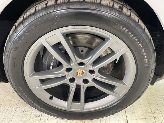 New 2026 Porsche Cayenne Coupe AWD/4WD image 14