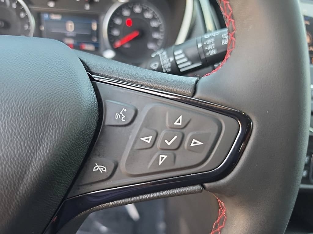 Used 2023 Chevrolet Equinox RS AWD/4WD image 11