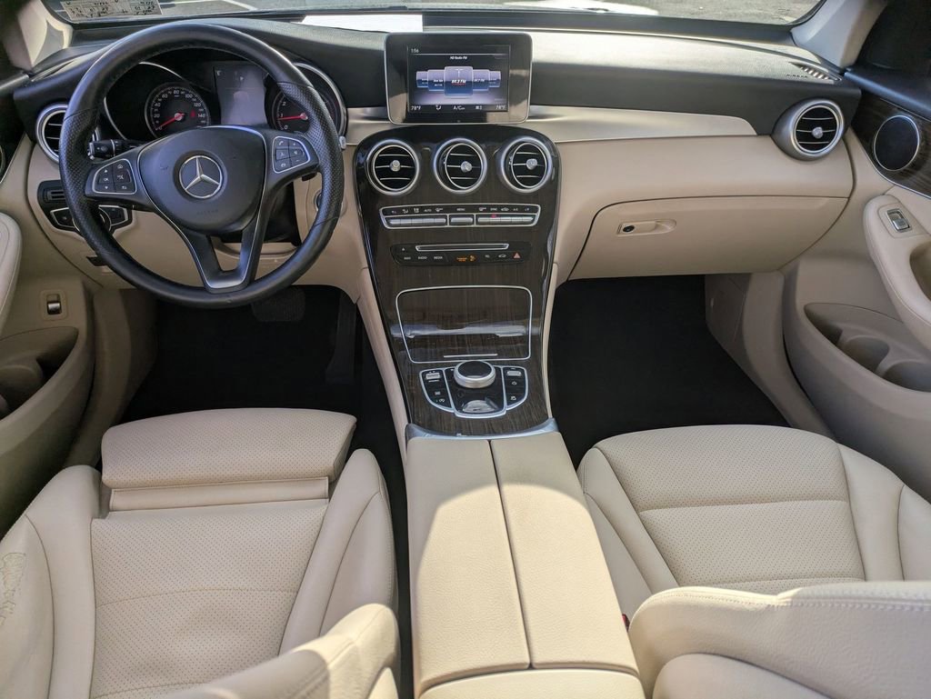 Used 2018 Mercedes-Benz GLC 300 4MATIC image 20