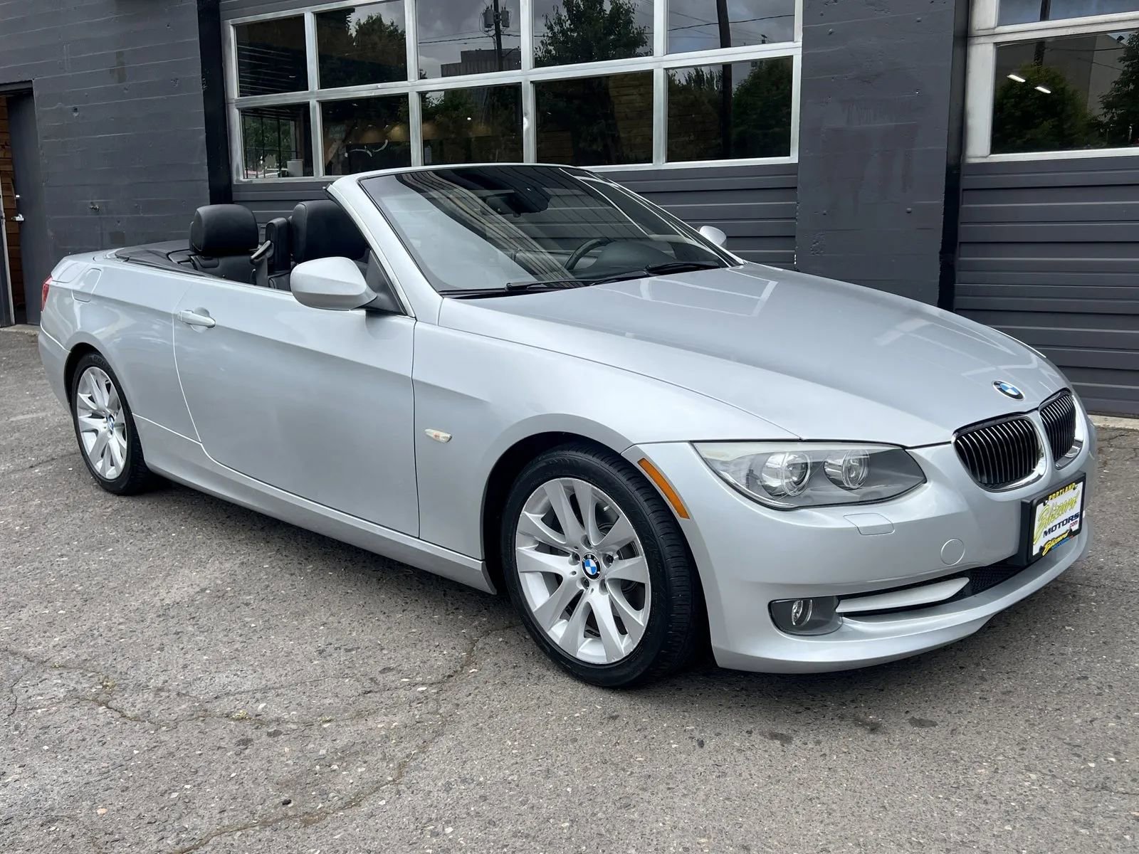 Used 2012 BMW 328i Convertible image 7