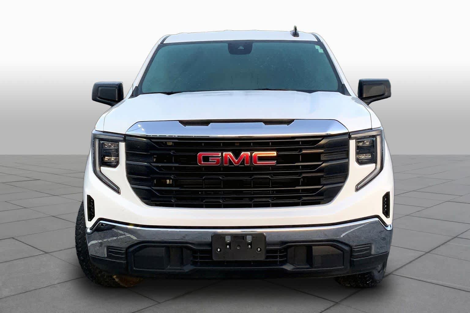 Used 2024 GMC Sierra 1500 Pro w/ Pro Value Package RWD image 4