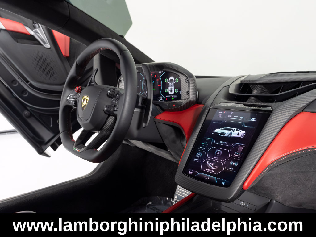 Used 2024 Lamborghini Revuelto AWD/4WD image 34