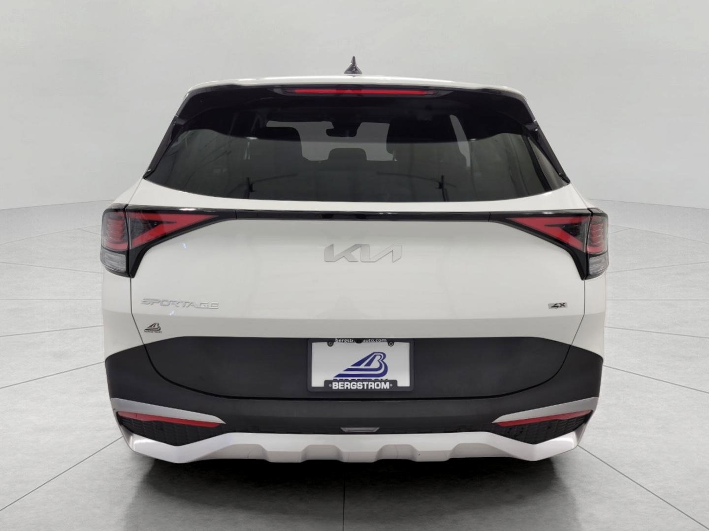 Used 2025 Kia Sportage LX image 23