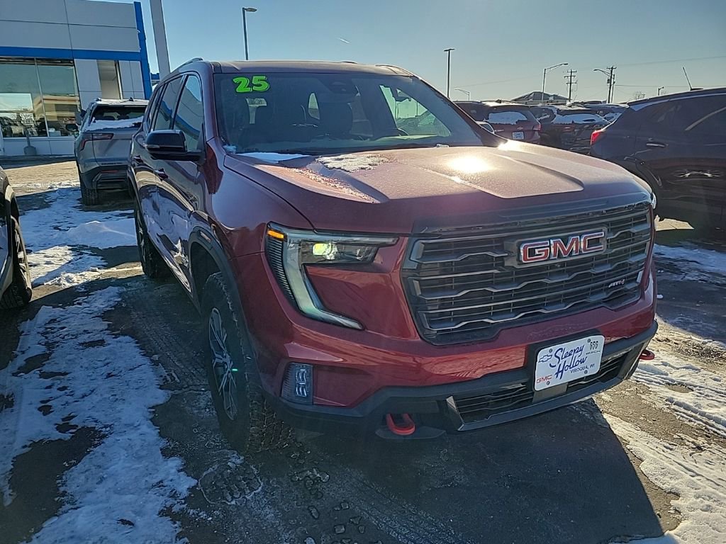 Used 2025 GMC Acadia AT4 w/ Luxury Package image 3