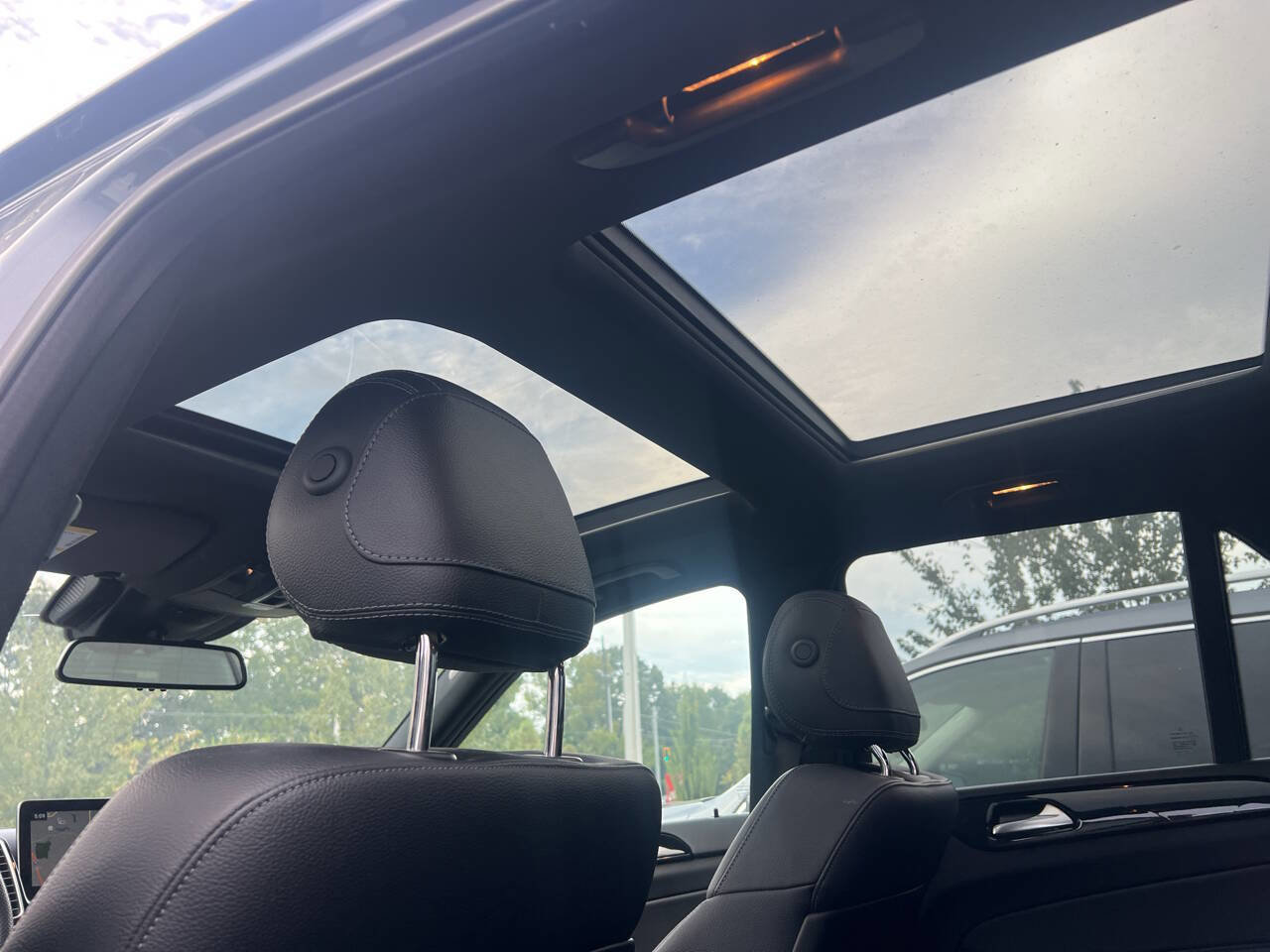 Used 2019 Mercedes-Benz GLE 400 4MATIC image 15