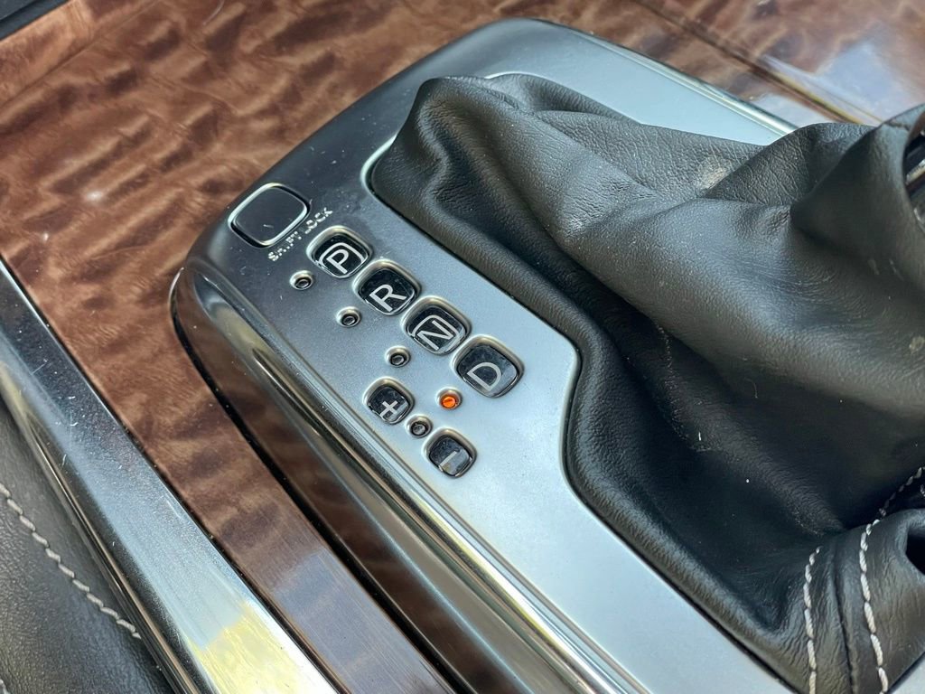 Used 2020 Nissan Armada Platinum w/ Captain's Chairs Package image 23