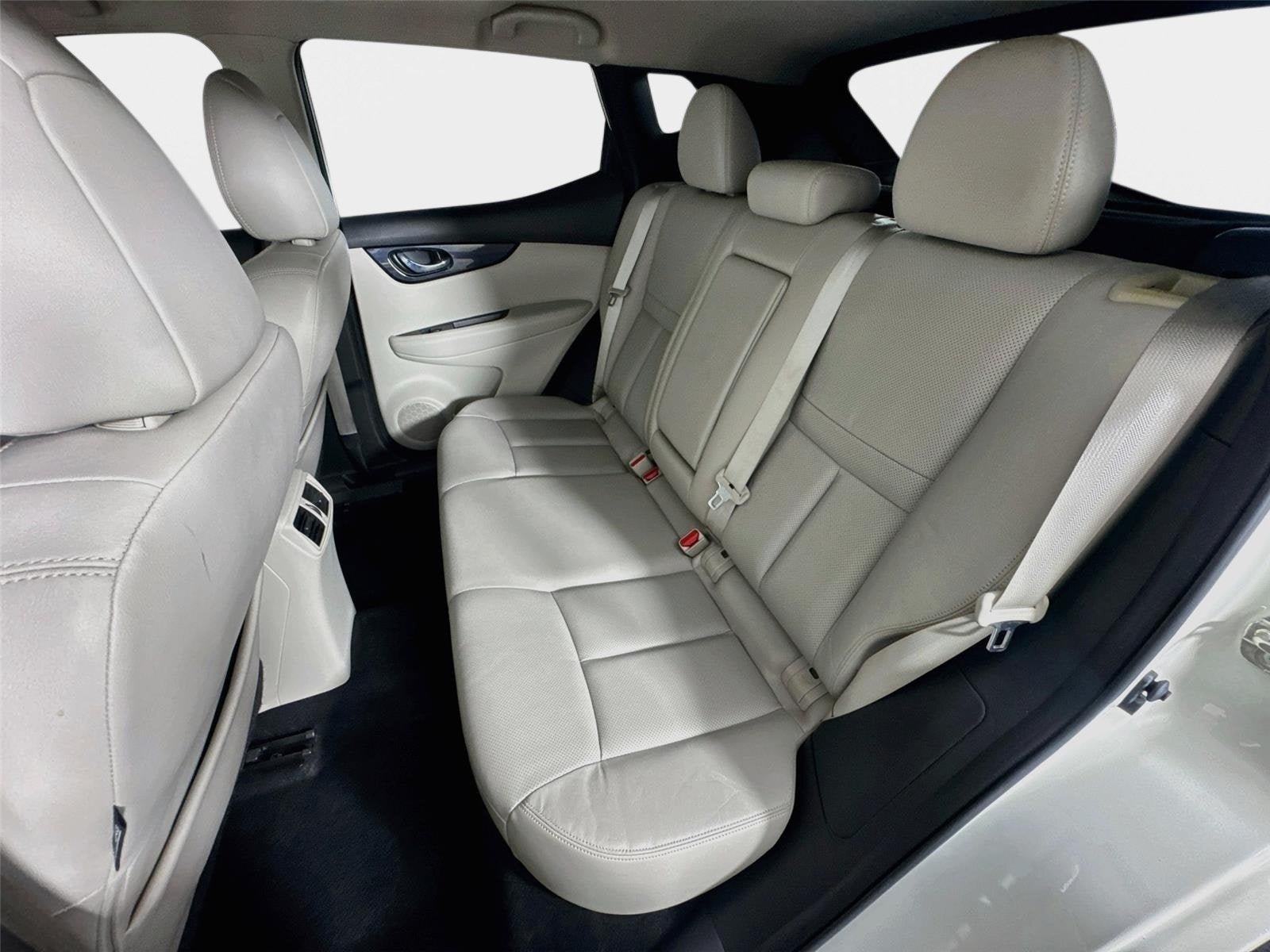 Certified 2018 Nissan Rogue Sport SL w/ SL Premium Package FWD image 24