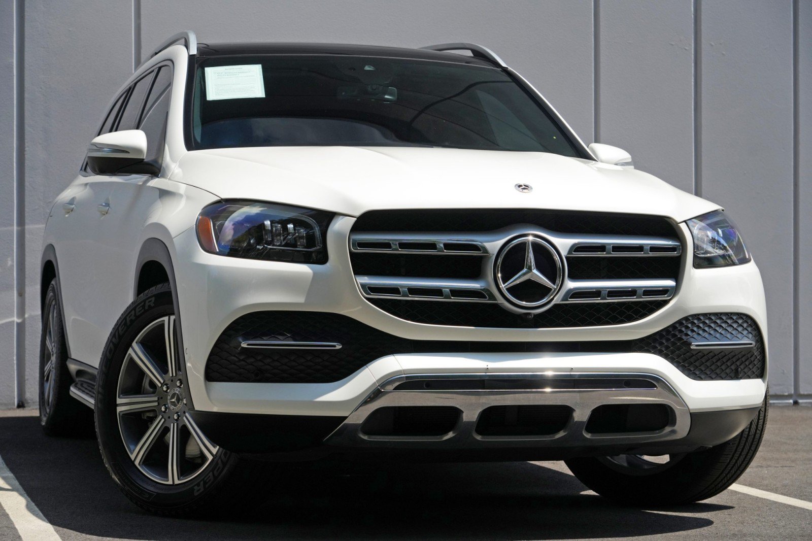 Used 2022 Mercedes-Benz GLS 450 4MATIC w/ Warmth & Comfort Package image 4