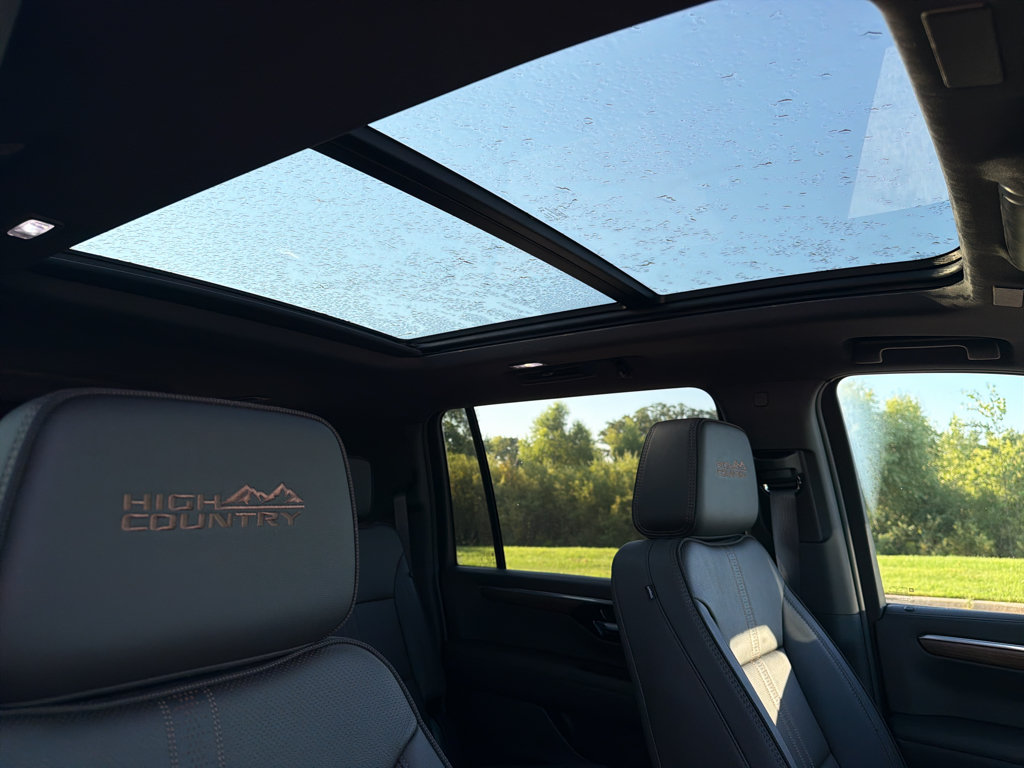 New 2026 Chevrolet Suburban High Country AWD/4WD image 30