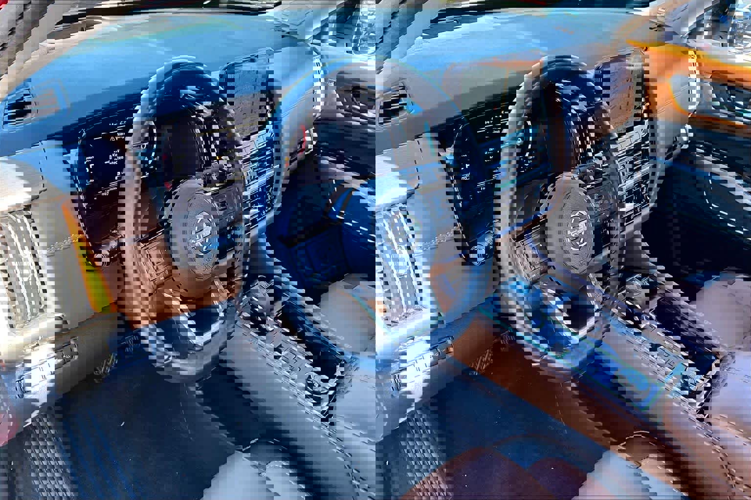 Certified 2023 Nissan Pathfinder Platinum image 16