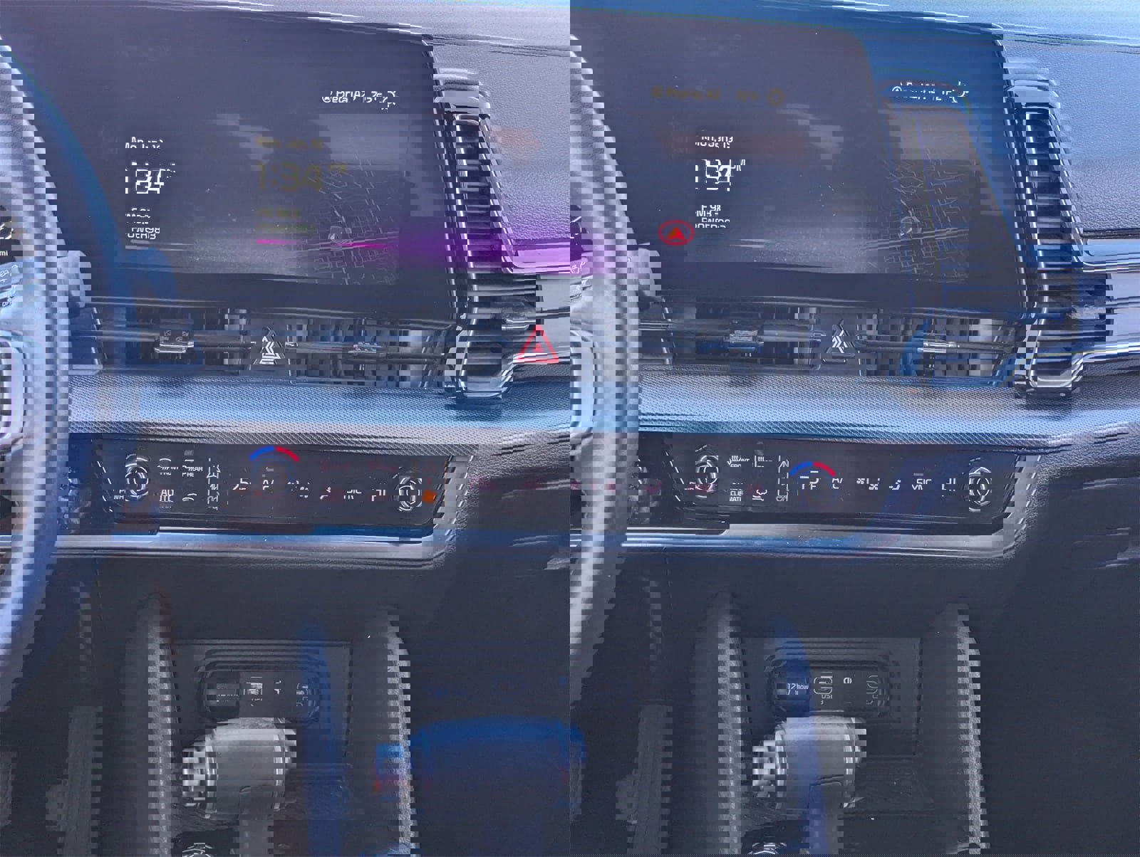 Used 2024 Kia Sportage SX image 21