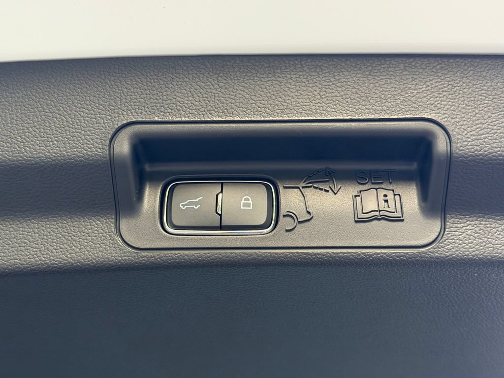New 2027 Ford Explorer Active AWD/4WD image 20