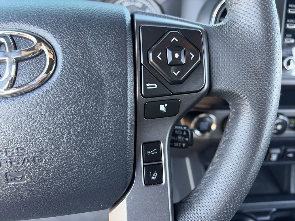 Used 2020 Toyota Tacoma TRD Off-Road w/ Technology Package AWD/4WD image 16