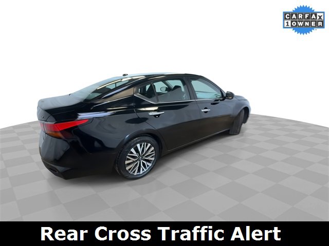 Used 2024 Nissan Altima 2.5 SV image 3