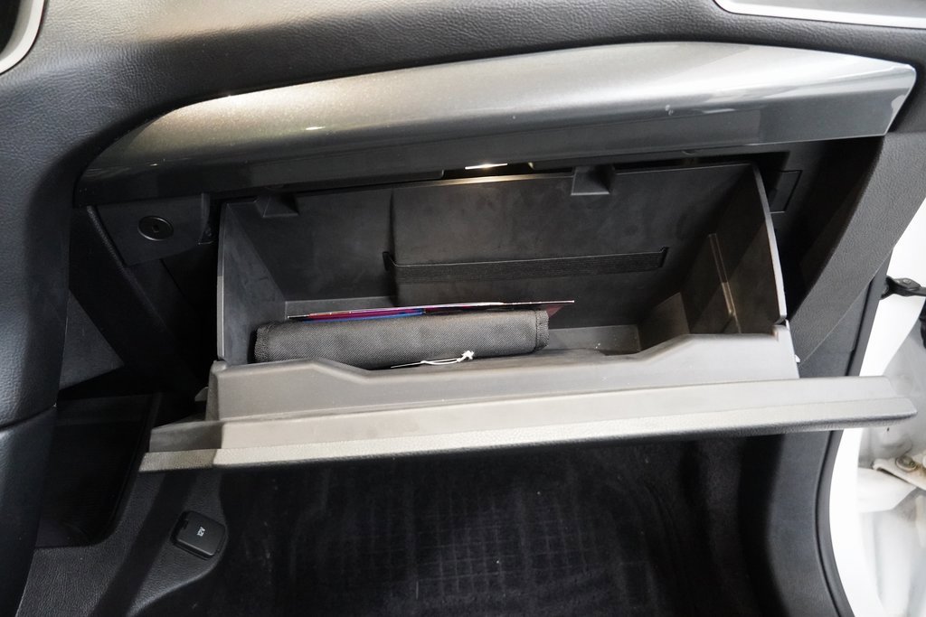 Used 2015 Ford Edge SE image 35