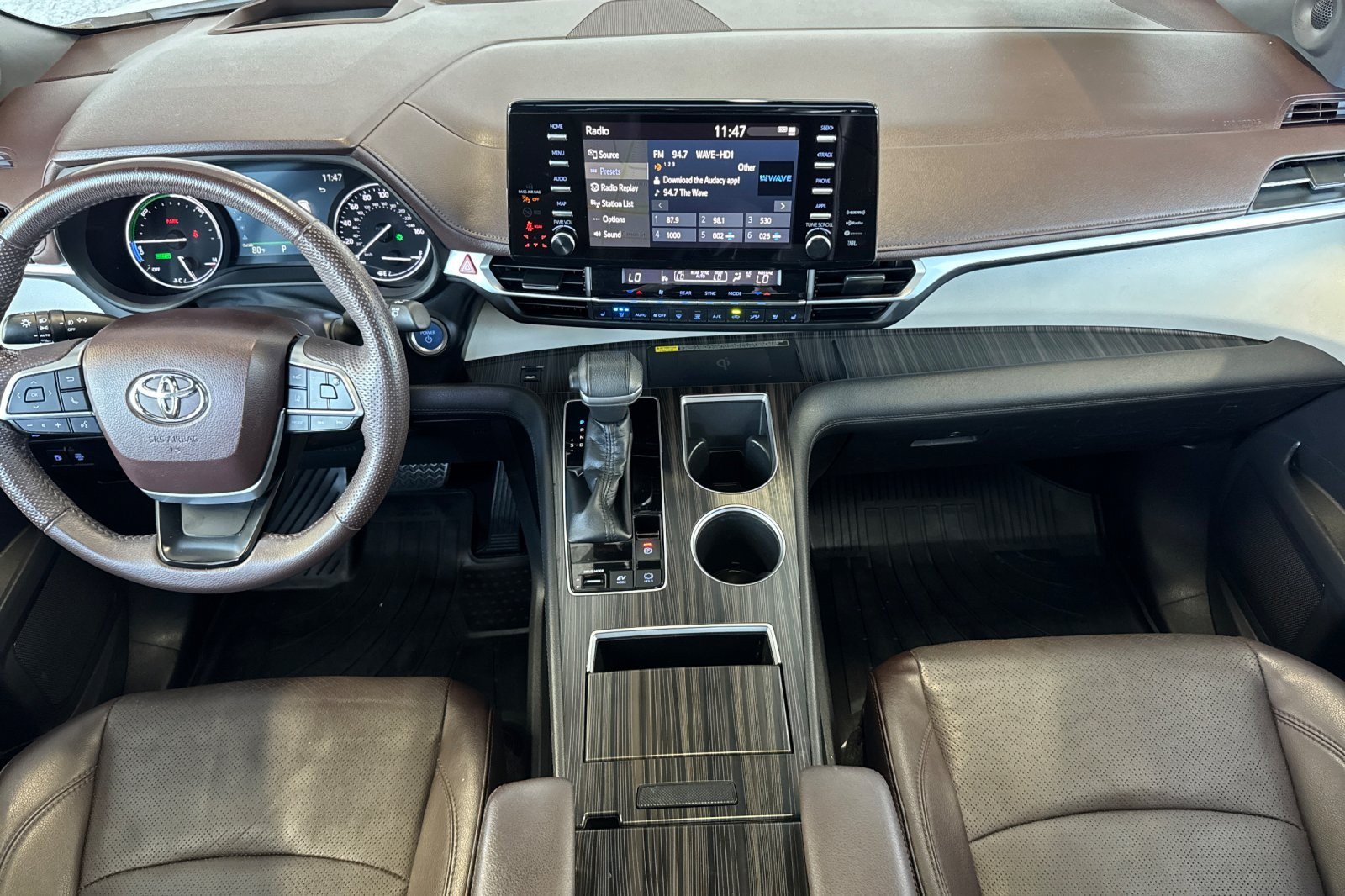 Certified 2023 Toyota Sienna Platinum FWD image 12
