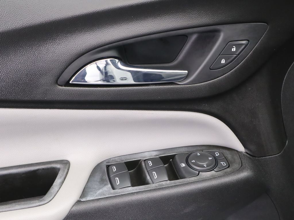 Used 2021 Chevrolet Equinox LS w/ LS Convenience Package image 21